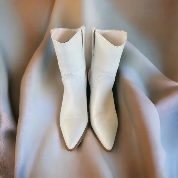 billini white cowboy boots - Picture 2 of 3